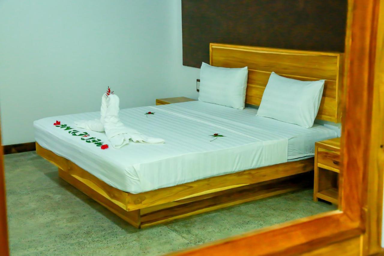Doola River Edge Udawalawe Luaran gambar